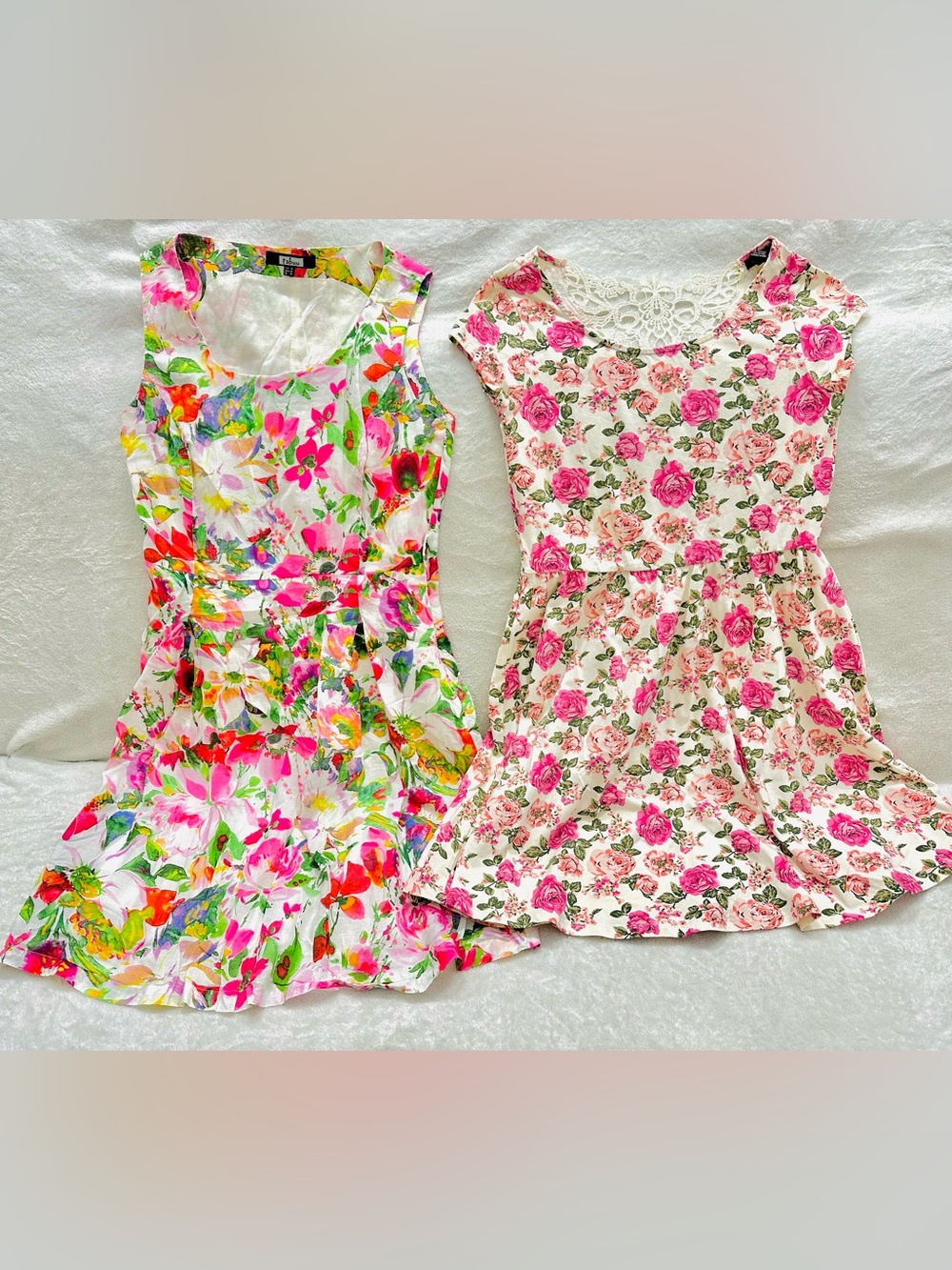 Lot Very Cute Women Dresses Size M Floral print